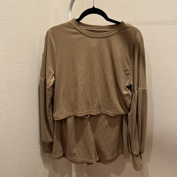 2 Piece Lounge Set - Picture 3 of 8